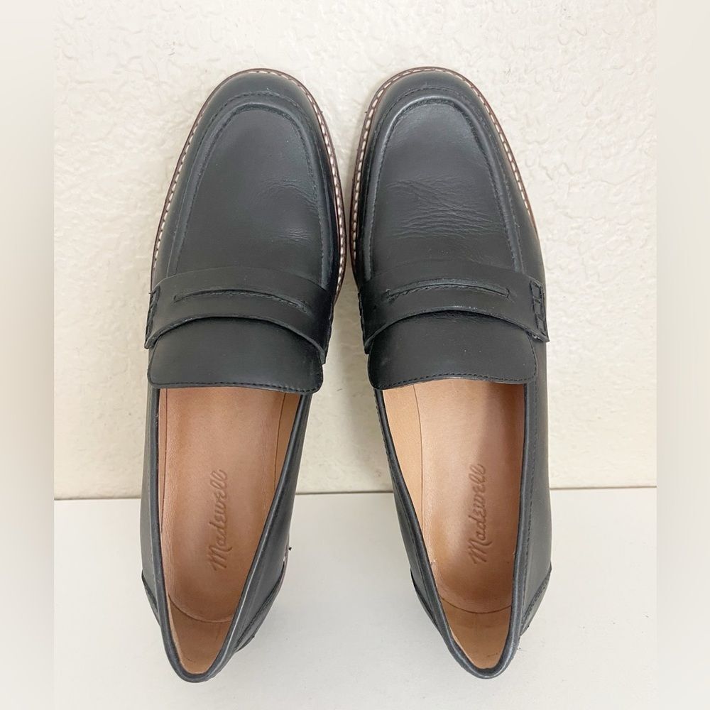 Madewell The Corinne Lugsole Loafers in True Black leather. 10 - Picture 12 of 16